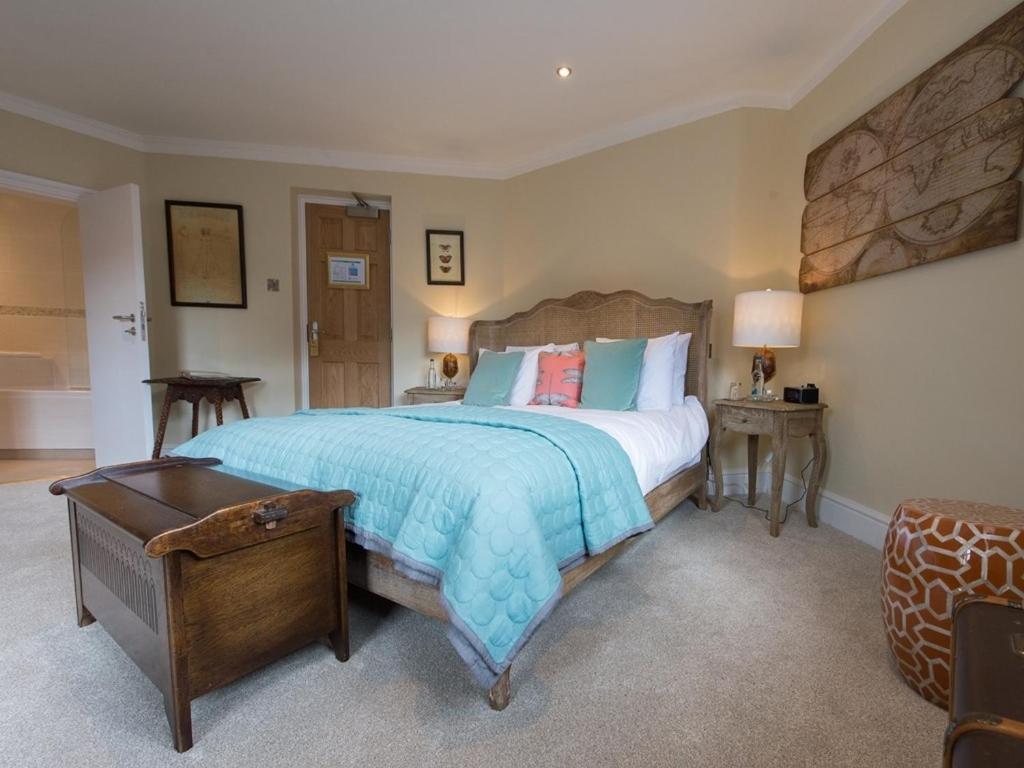 Darwin'S Townhouse Bed & Breakfast Shrewsbury Luaran gambar A bedroom at The Old parsonage